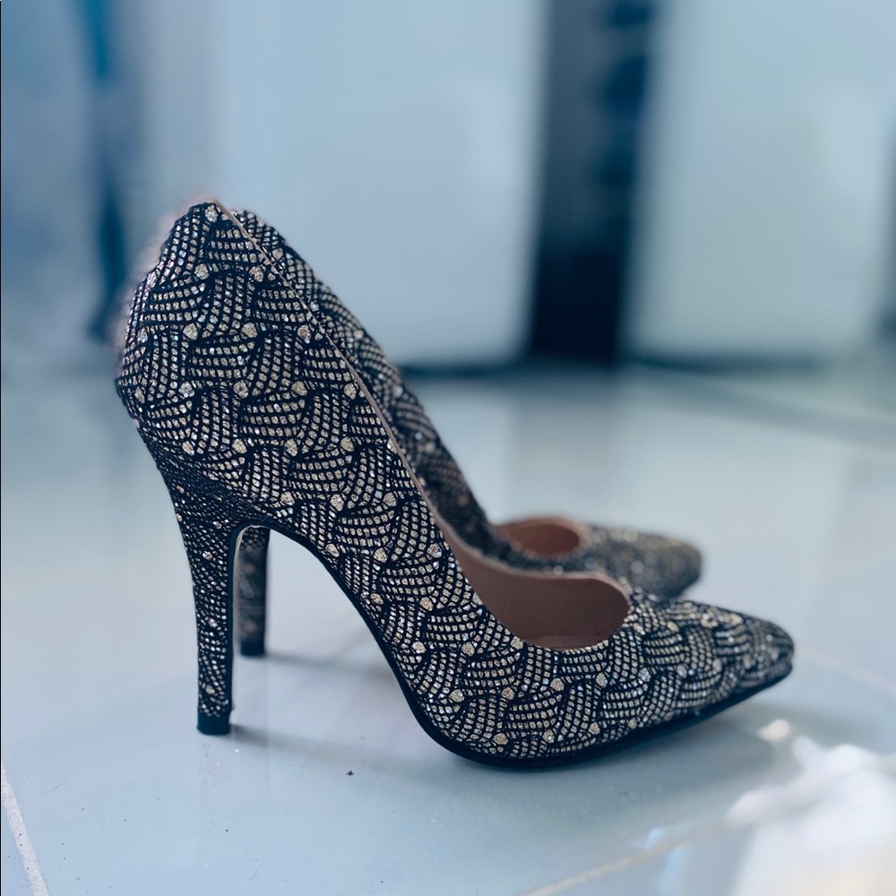 Andrea Heels size 7 1/2